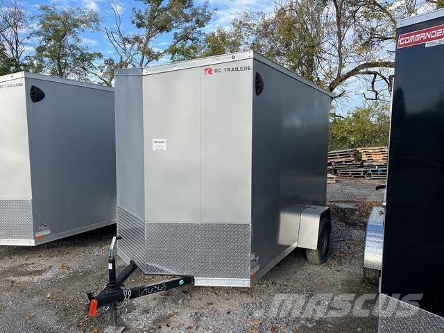 RC  Gesloten opbouw trailers