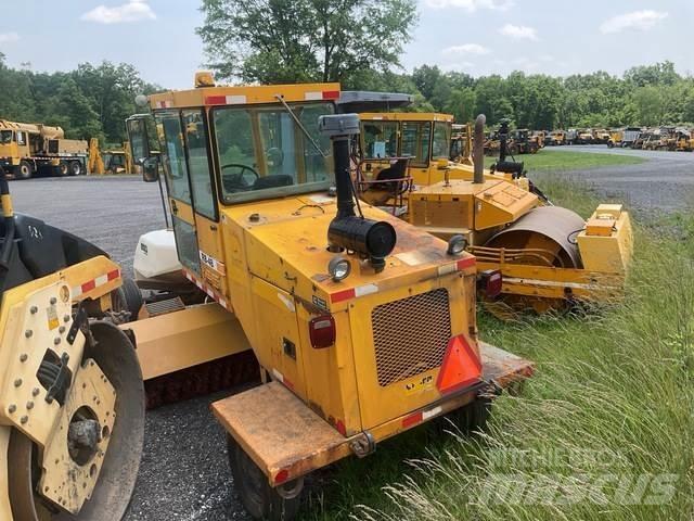 Rosco RB48 Veegmachines voor binnen