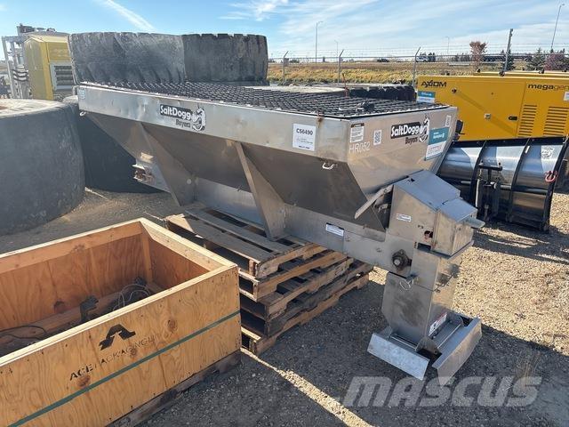  Salt Dogg Zand- en zoutstrooimachines