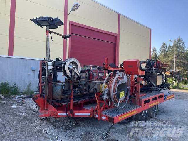 Sandvik DE140i Surface drill rigs