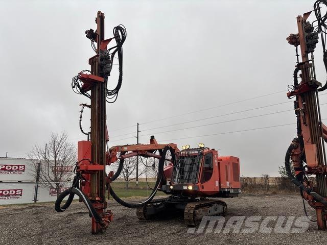 Sandvik DX800 Surface drill rigs
