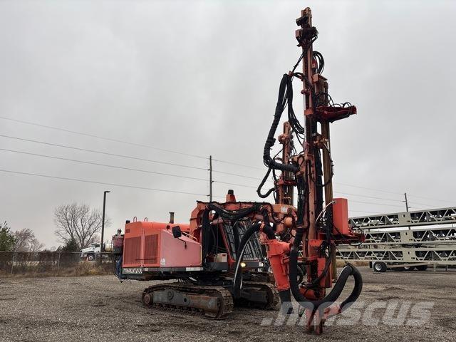 Sandvik DX800 Surface drill rigs