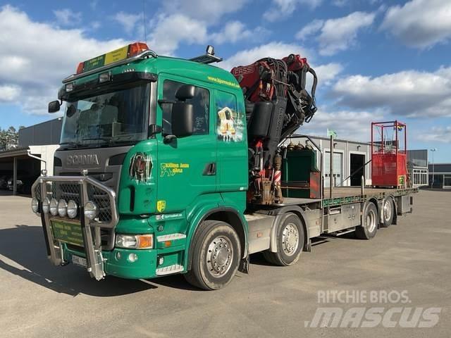 Scania R440LB Vlakke laadvloer met kraan