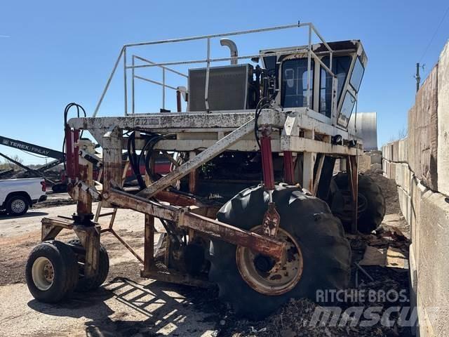 Scarab 14 HYD Compostkeerders