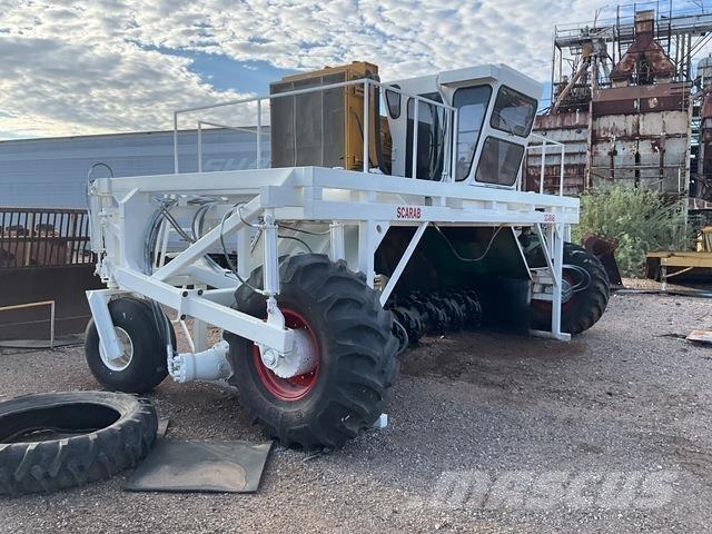 Scarab 16HYD Compostkeerders