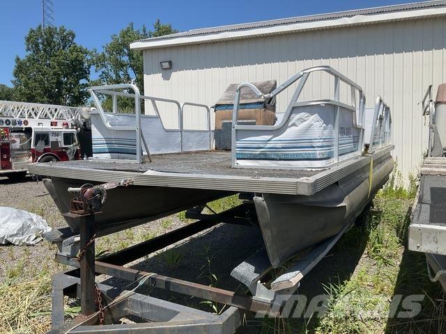  Sea Hunt Werkboten en pontons