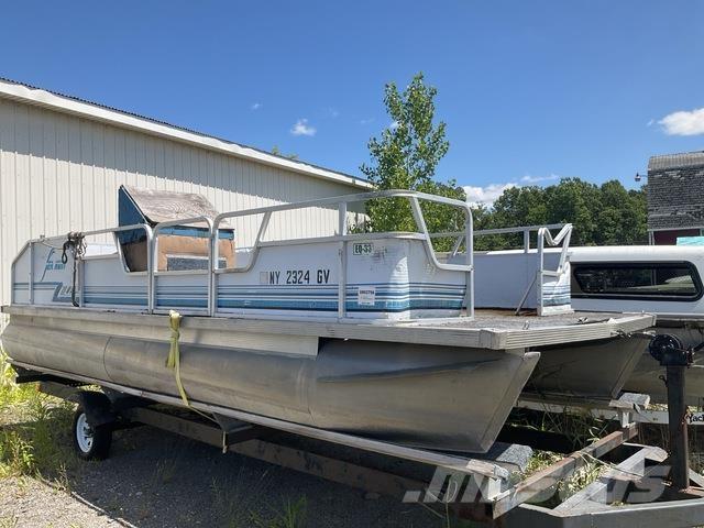  Sea Hunt Werkboten en pontons