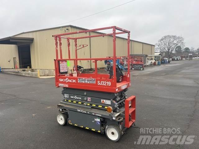 SkyJack SJ3219 Schaarhoogwerkers