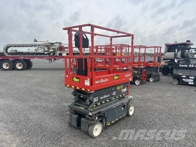 SkyJack SJ3219 Schaarhoogwerkers