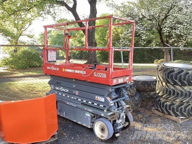 SkyJack SJ3226 Schaarhoogwerkers