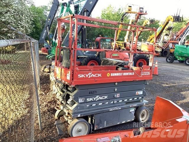 SkyJack SJ3226 Schaarhoogwerkers