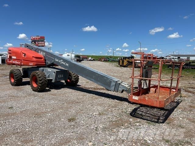 SkyJack SJ61T Telescoophoogwerkers