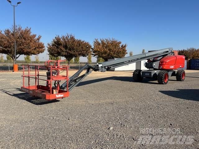 SkyJack SJ86T Knikarmhoogwerkers