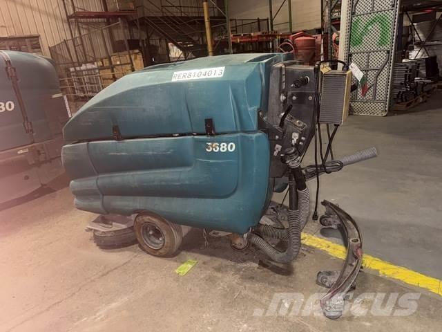 Tennant 5680 Schrobzuigmachines