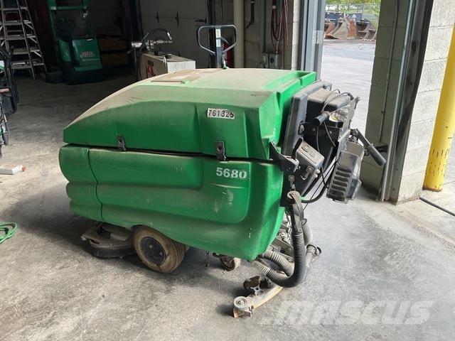 Tennant 5680 Schrobzuigmachines