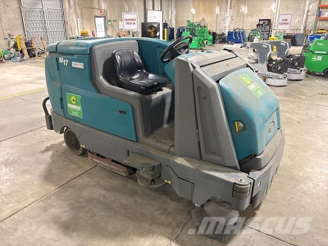 Tennant M17 Schrobzuigmachines