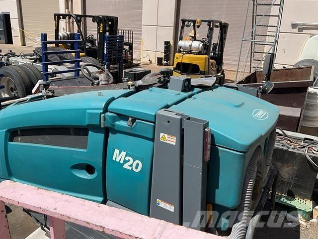 Tennant M20 Schrobzuigmachines