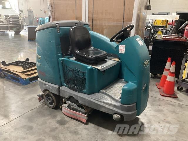 Tennant T16 Schrobzuigmachines