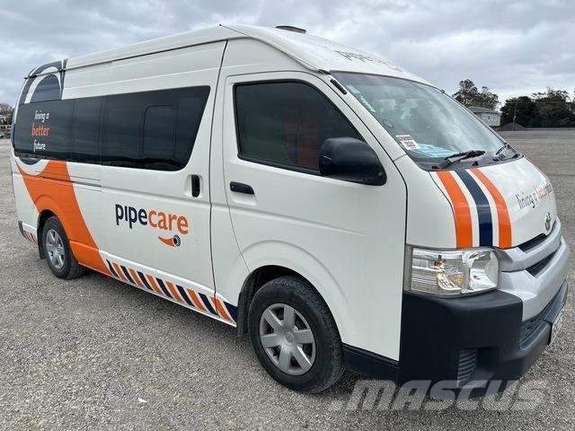 Toyota HiAce Gesloten bedrijfswagens
