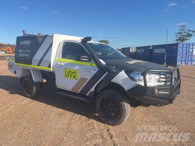Toyota Hilux Bestelwagens met open laadbak
