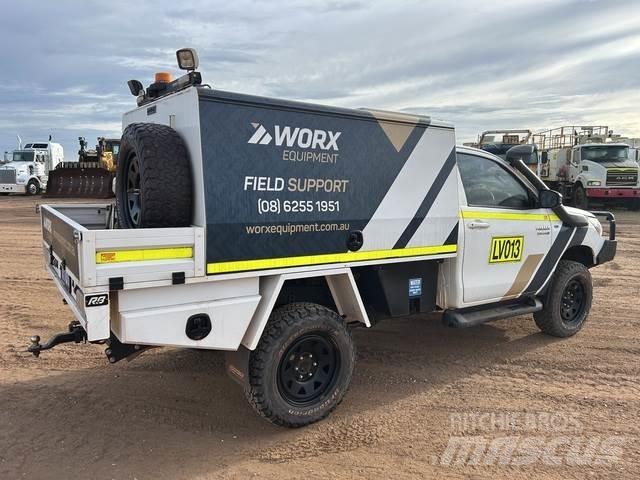 Toyota HiLux Bestelwagens met open laadbak