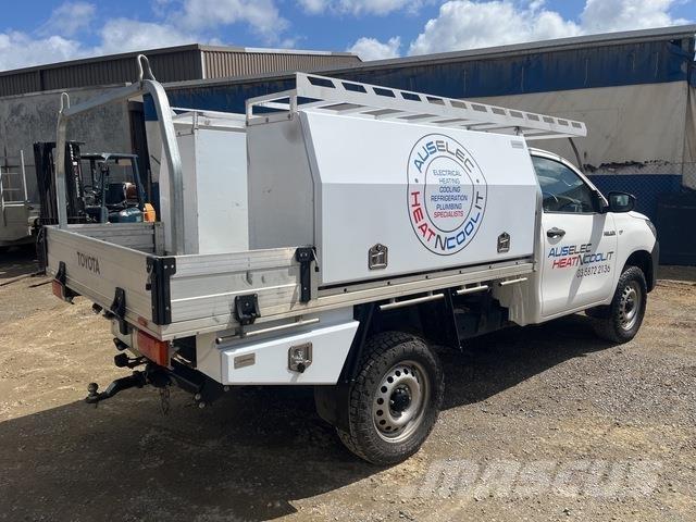 Toyota HiLux Anders