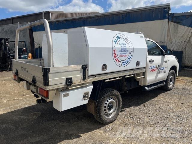 Toyota HiLux Anders
