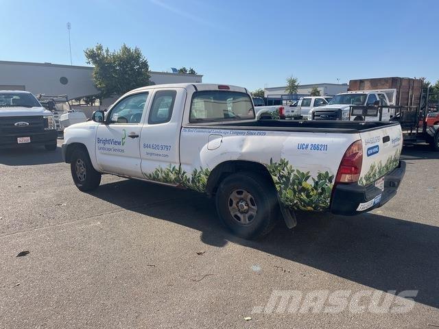 Toyota Tacoma Bestelwagens met open laadbak