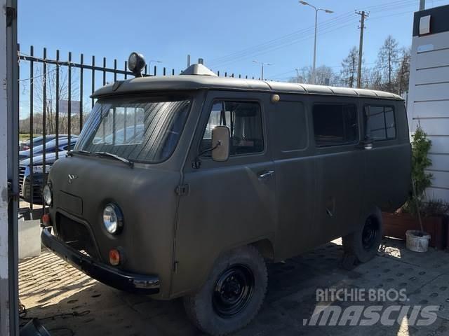  UAZ 452A3 Gesloten bedrijfswagens