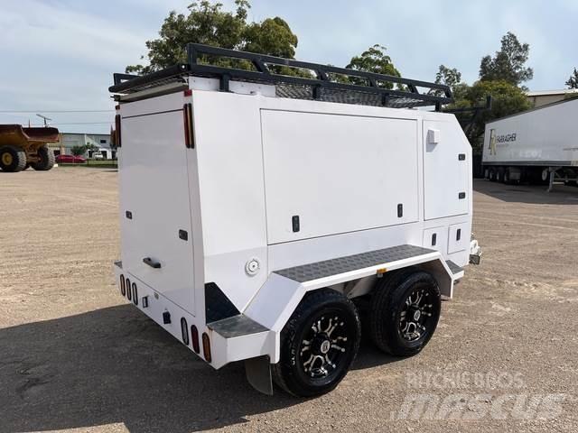 Universal  Bouw - Overige