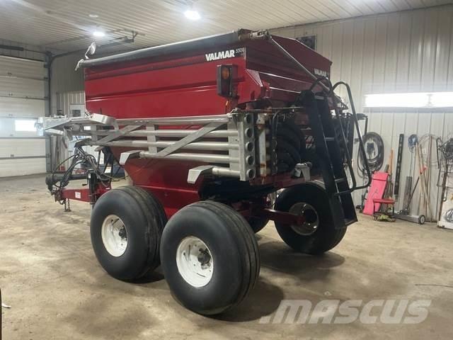 Valmar 5500 Kunstmeststrooiers