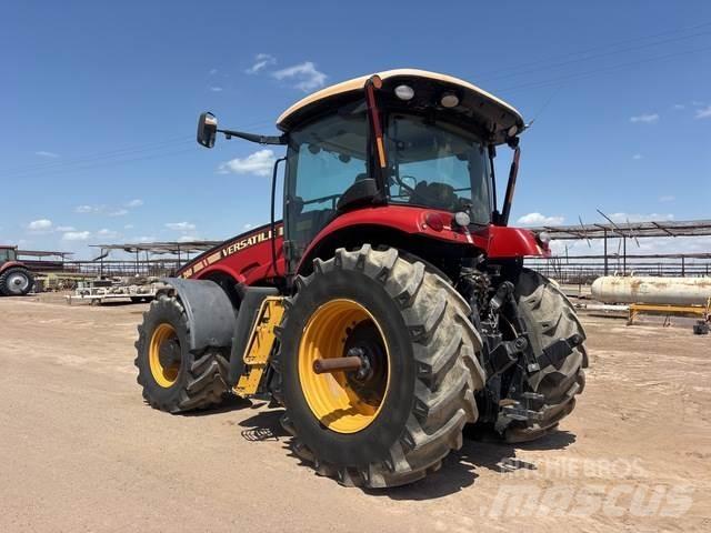 Versatile 260 Tractoren