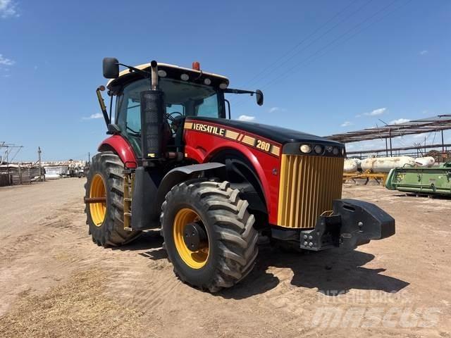 Versatile 260 Tractoren