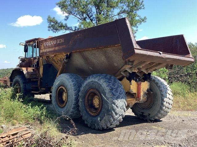 Volvo A30 Knik dumptrucks