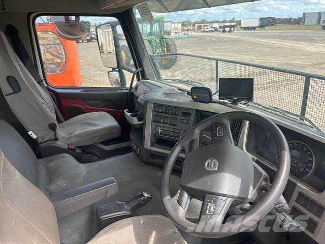 Volvo FM11 Kolkenzuigers