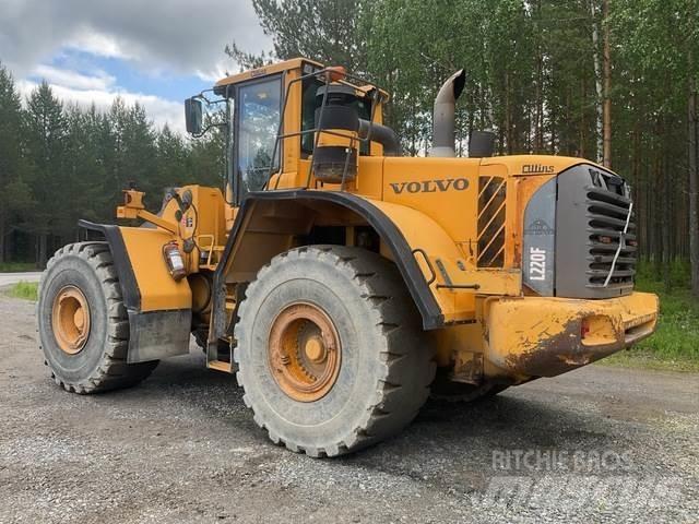 Volvo L220 F Wielladers