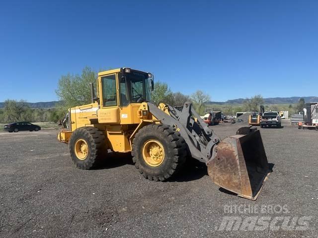 Volvo L70D Wielladers