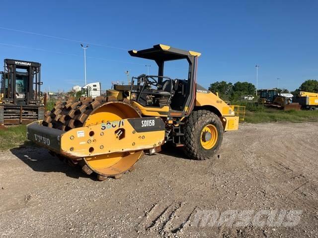 Volvo SD115B Trilrolwalsen