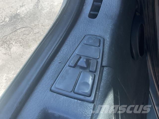 Volvo VHD104F Anders