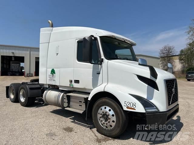 Volvo VNL Trekkers