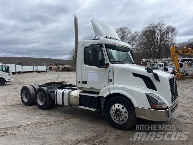 Volvo VNL Trekkers