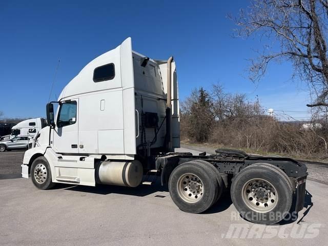 Volvo VNL Trekkers