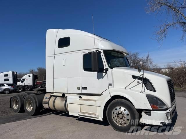 Volvo VNL Trekkers