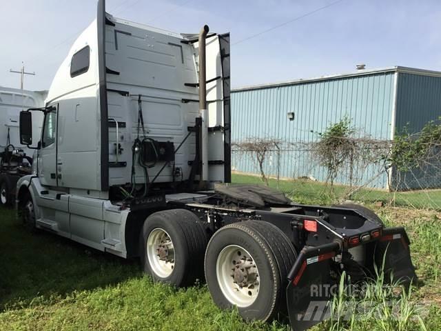 Volvo VNL Trekkers