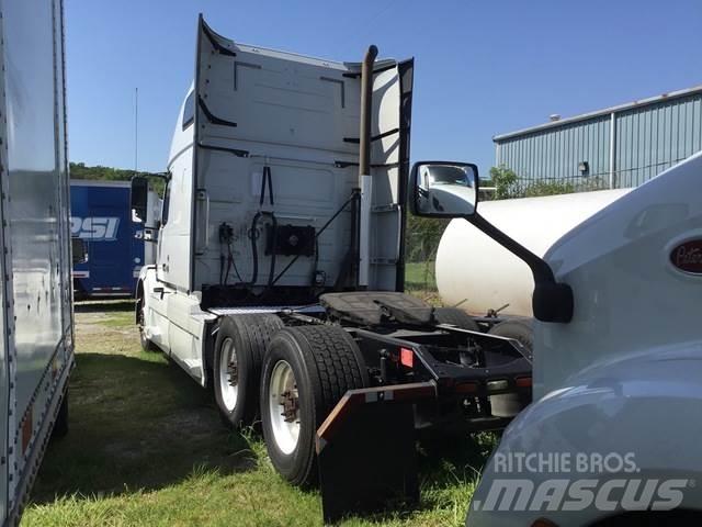 Volvo VNL Trekkers