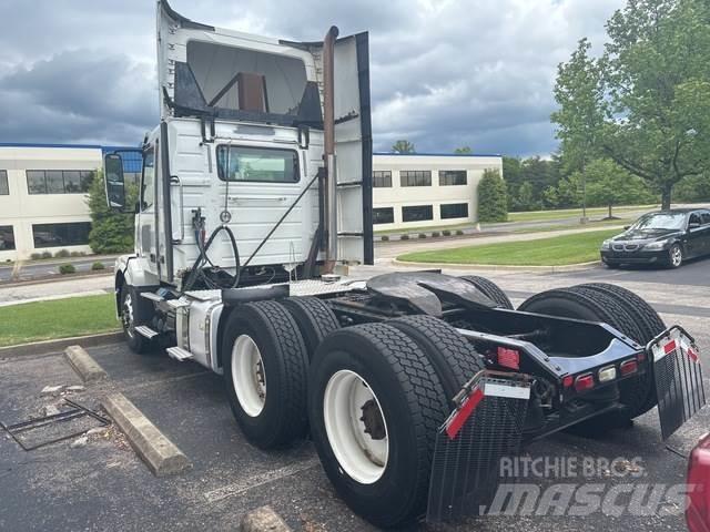 Volvo VNL Trekkers