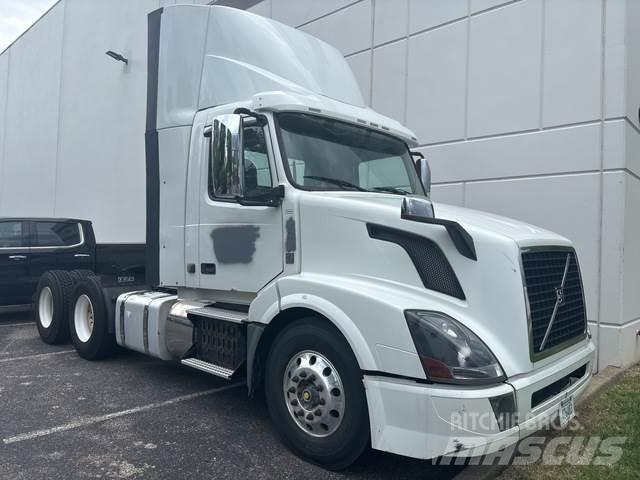 Volvo VNL Trekkers