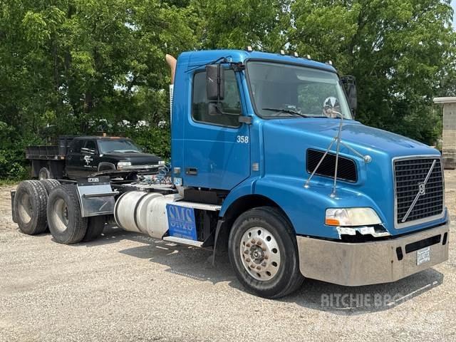 Volvo VNL Trekkers