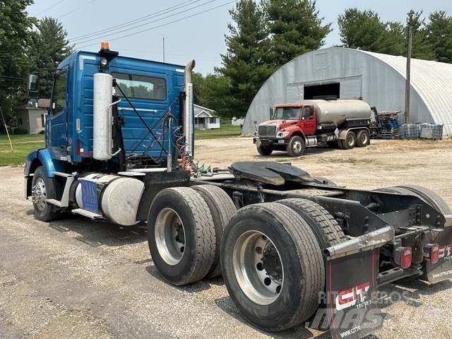 Volvo VNL Trekkers