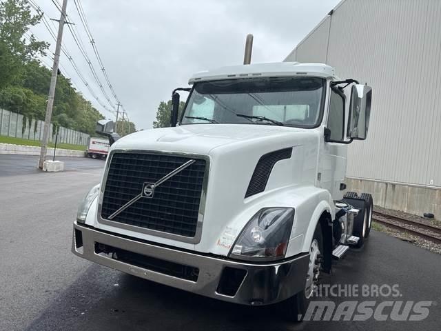 Volvo VNL Trekkers